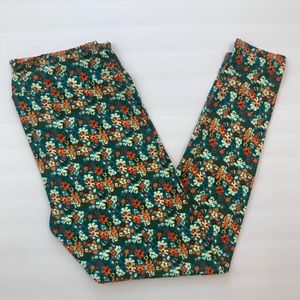 LuLaRoe Tall & Curvy Leggings